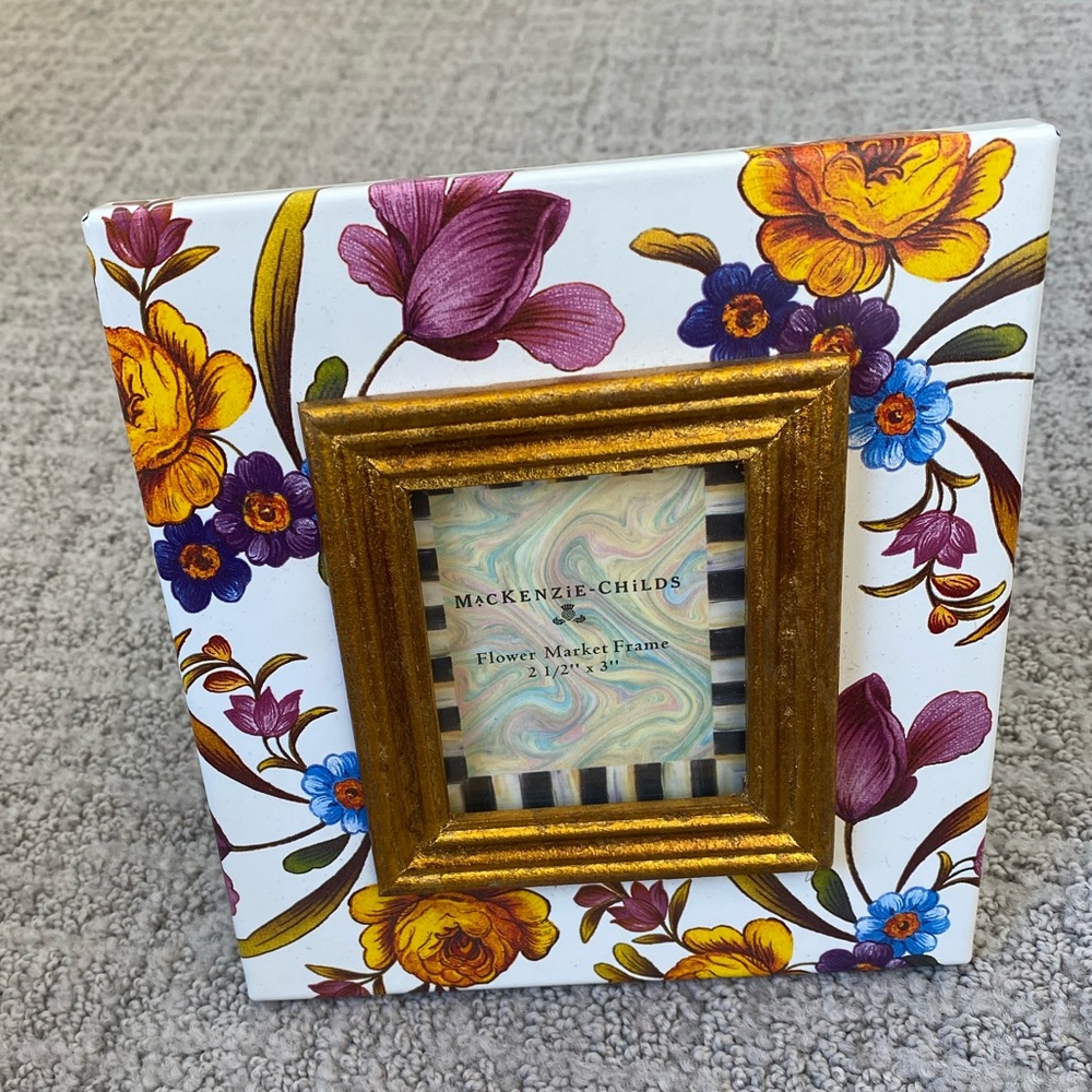 Mackenzie-childs 2.5 x 3 frame. Rare and hard to find
